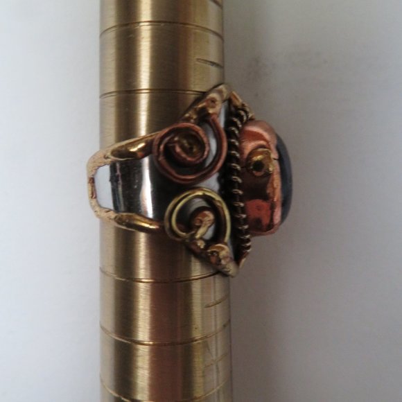 ANJU Tri-Tone Metal & Faux Stone RING Size 6 (K122) - Picture 4 of 6